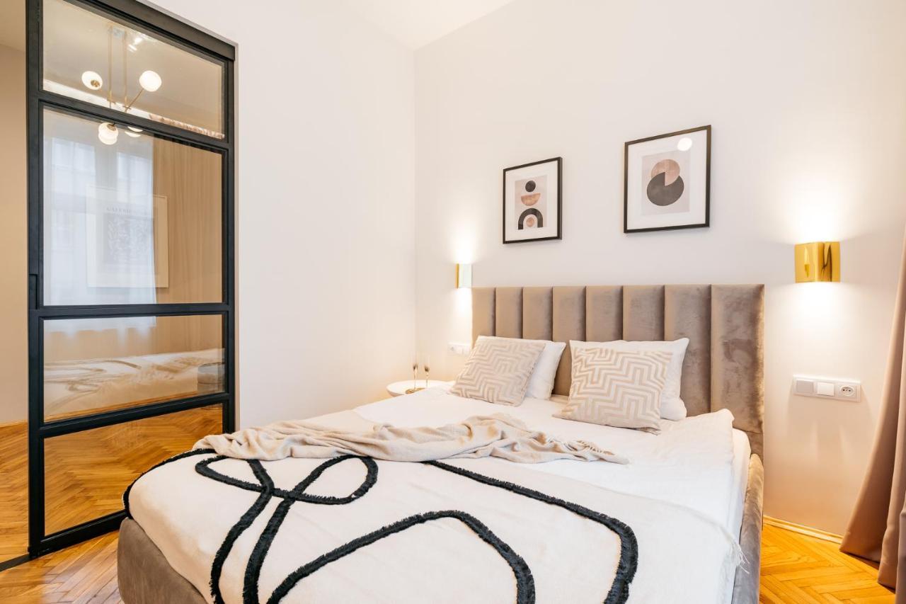 Crystal House - Loftaffair Collection Apartment Krakow Bagian luar foto