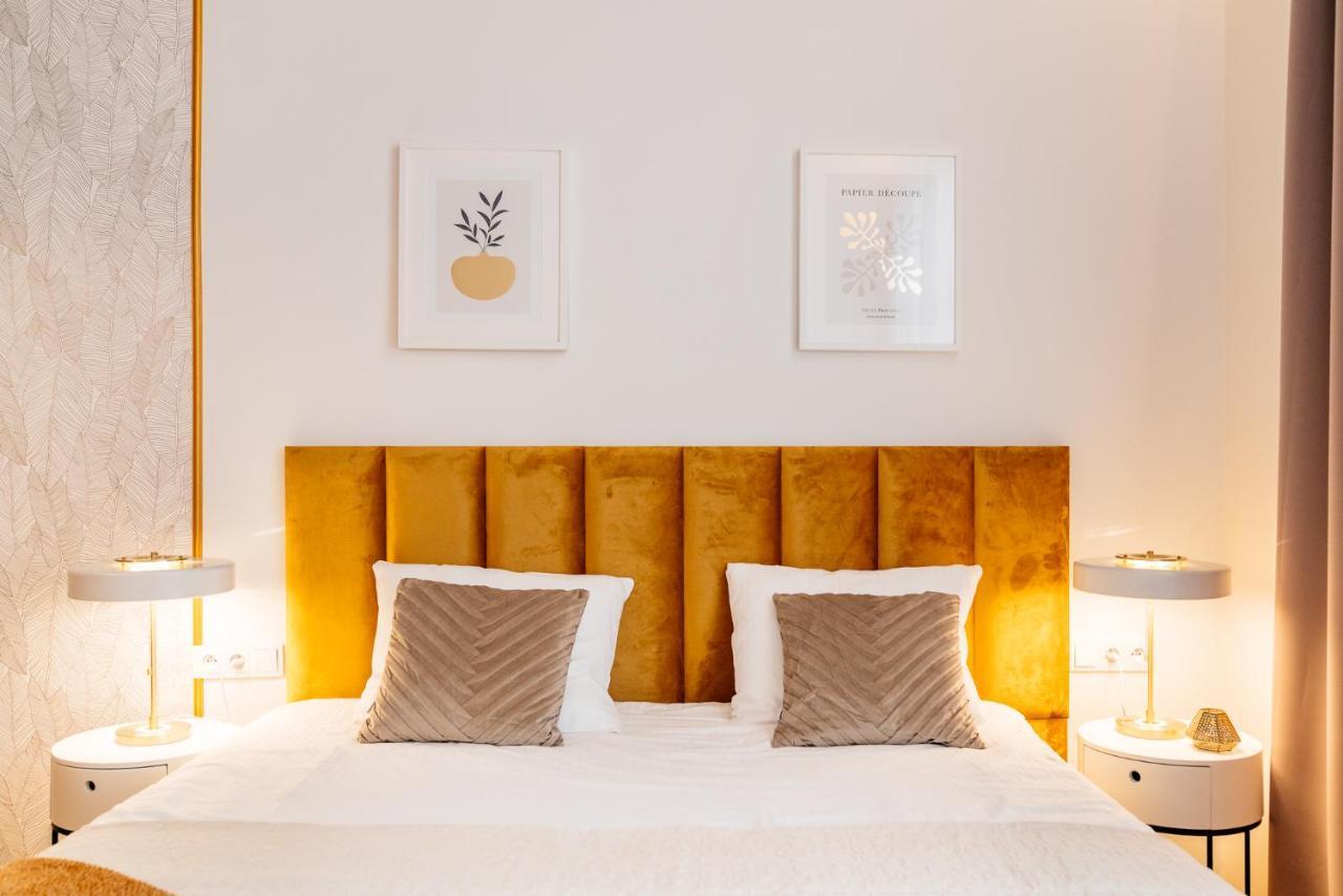 Crystal House - Loftaffair Collection Apartment Krakow Bagian luar foto