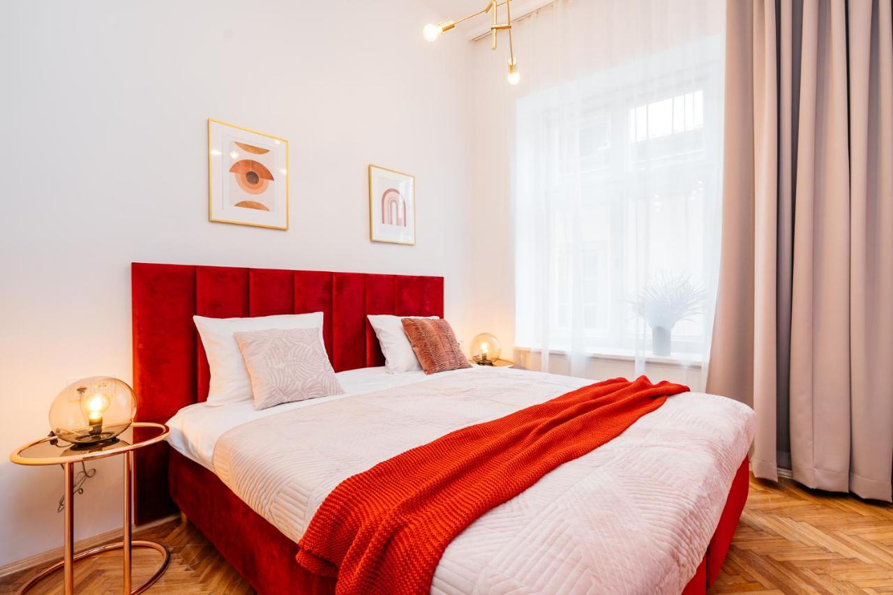 Crystal House - Loftaffair Collection Apartment Krakow Bagian luar foto