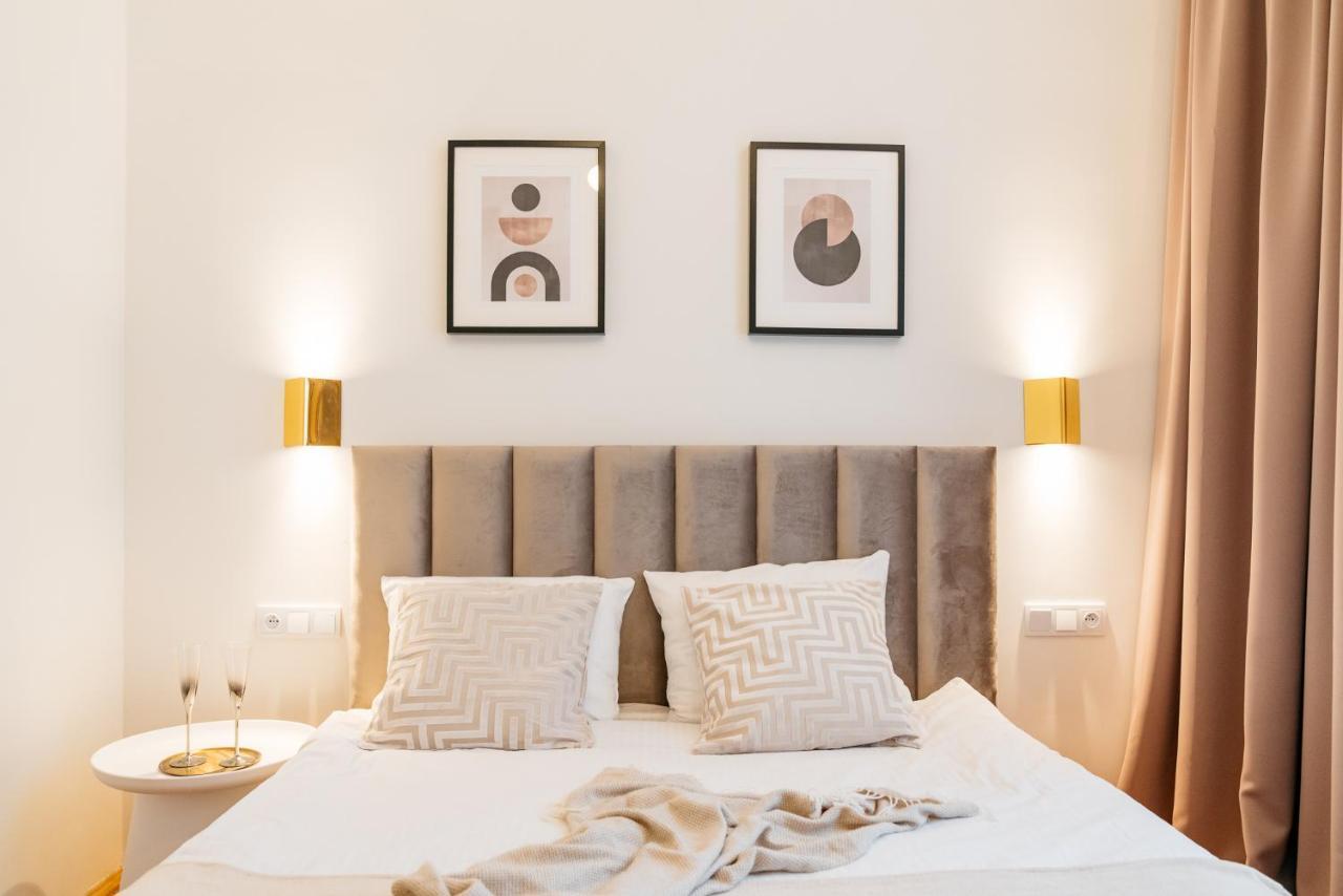 Crystal House - Loftaffair Collection Apartment Krakow Bagian luar foto