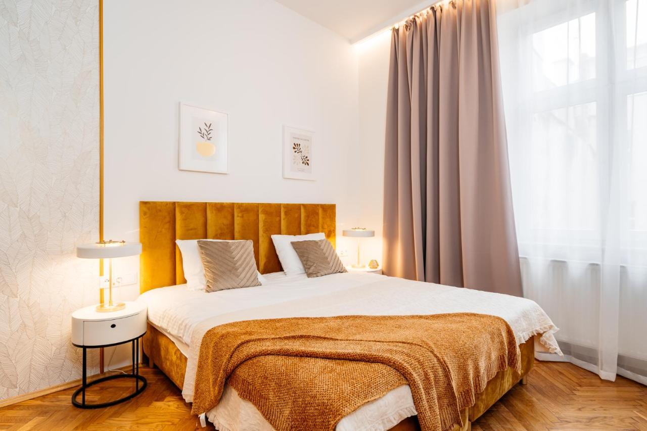 Crystal House - Loftaffair Collection Apartment Krakow Bagian luar foto