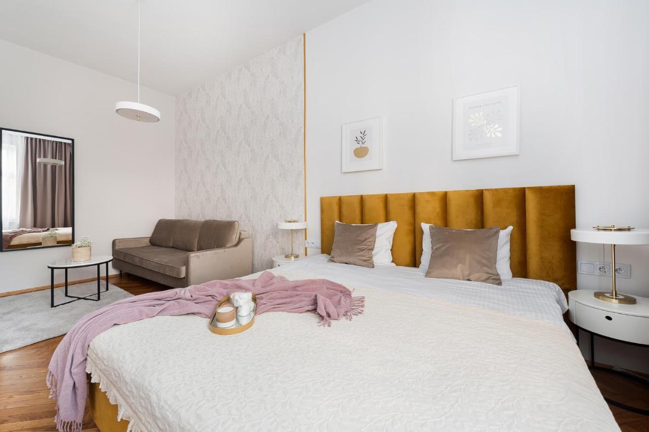 Crystal House - Loftaffair Collection Apartment Krakow Bagian luar foto